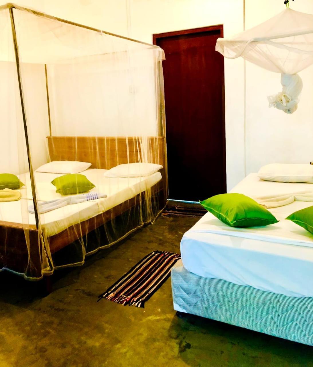 Lucky Sea Beach Hotel Tangalle Buitenkant foto